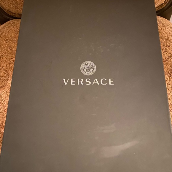 Versace I ❤️ Baroque Robe - Picture 2 of 4